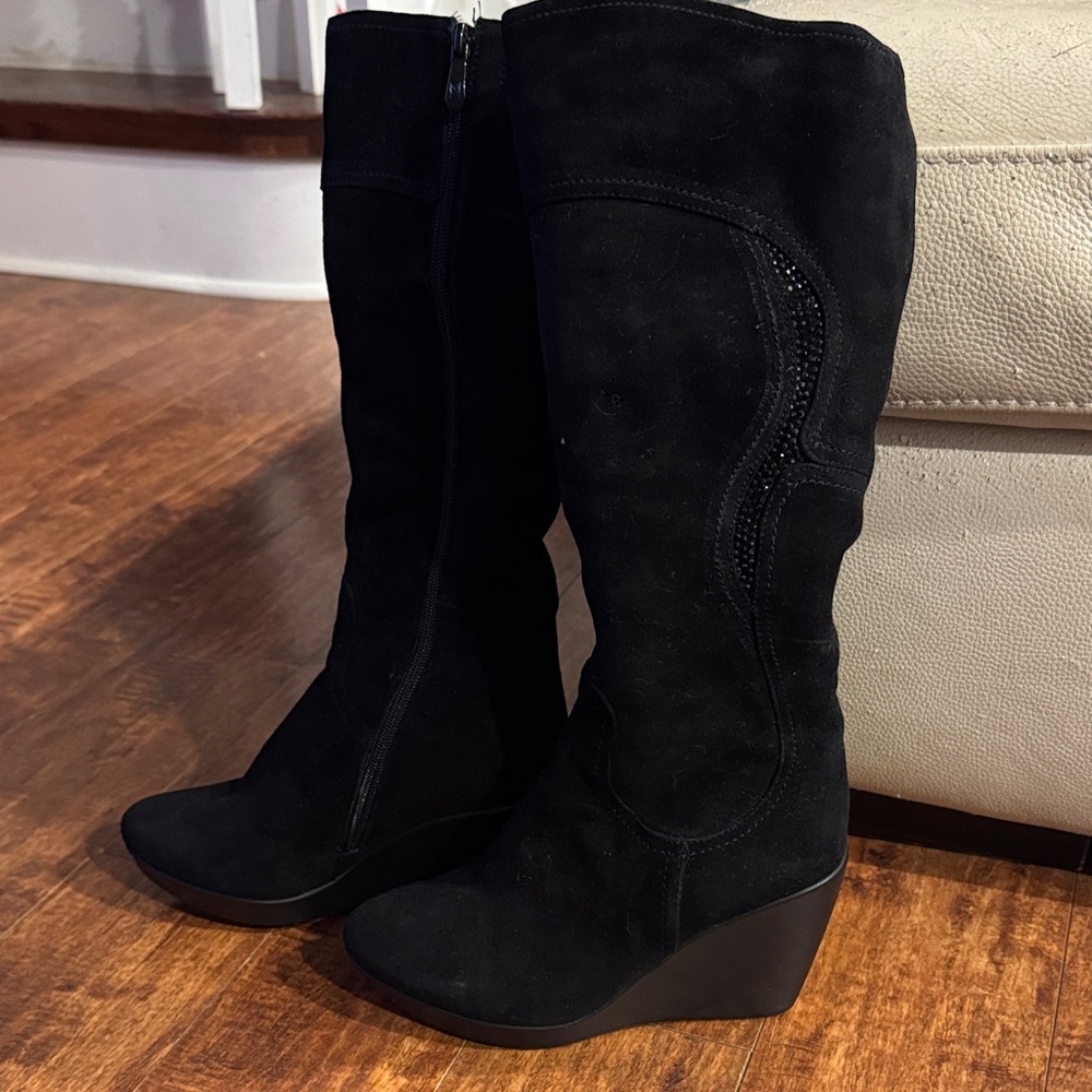 Neiro Winter Black Suede Wedge Boots with sheepskin inside and crystal details
